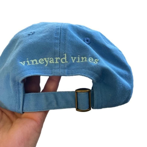 Vineyard Vines Men's Light Blue Whale Cap - Picture 3 of 3